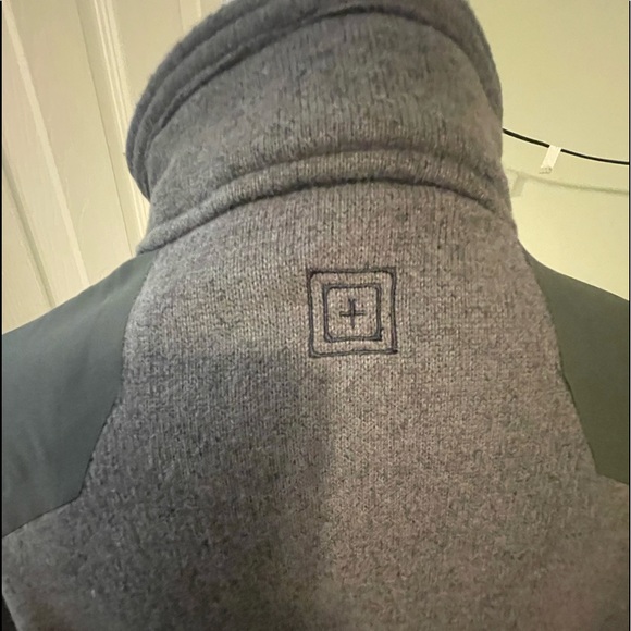 TACTICAL FULL ZIPPER SWEATER - Picture 5 of 11